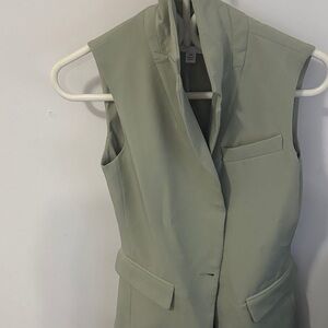 Women's Sleeveless Green Jacket